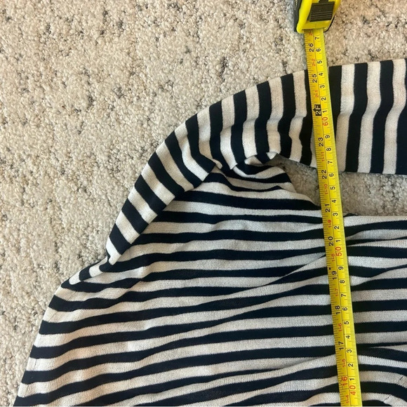 CAbi long open  cardigan Sz.S fits larger measurements Inc. excellent condition - Picture 12 of 12